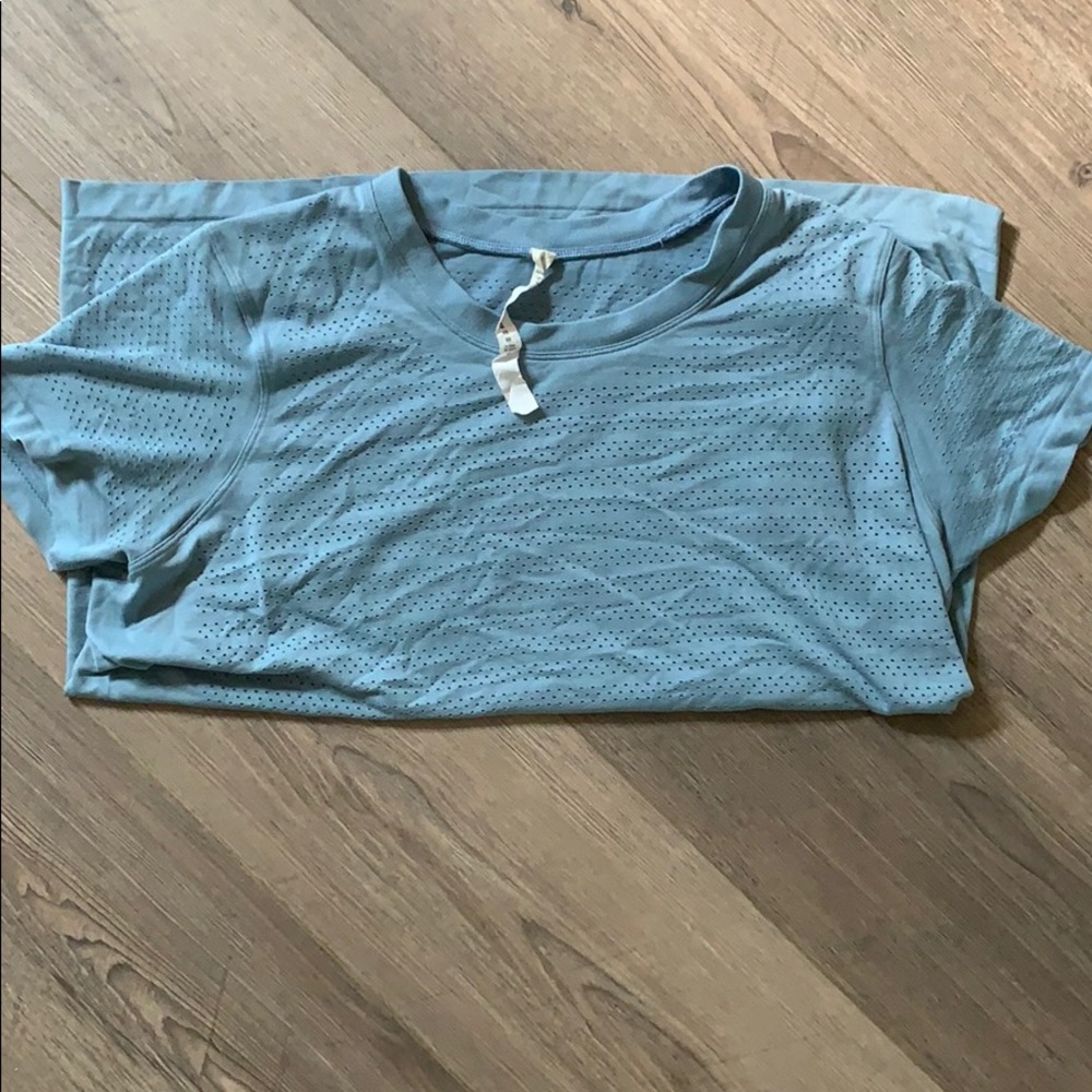 Lululemon Breeze By Short Sleeve
